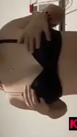 Pinakita sa jowa ang masarap na katawan